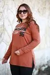 RENKTE BASKILI YIRTMAÇLI KAHVERENGİ SWEAT