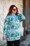 RENKTE KAPŞONLU DESENLİ SWEAT