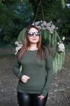 RENKTE U YAKA HAKİ YEŞİL BLUZ