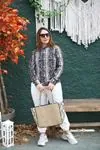 RENKTE KADİFEMSİ DOKUDA KAPŞONLU SWEAT&BLUZ