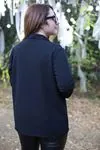RENKTE KOL UÇLARI PULLU SİYAH CEKET
