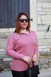 RENKTE İÇTEN DANTEL ÇIKMALI PUDRA BLUZ