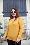 RENKTE BÜYÜK BEDEN ÖN ARKA V YAKA SARI TRİKO BLUZ