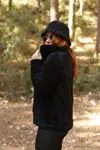 RENKTE DİK YAKA SİYAH PELUŞ SWEAT&CEKET