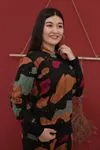 RENKTE DESENLİ KAPŞONLU SWEAT