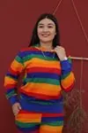 RENKTE DESENLİ KAPŞONLU SWEAT