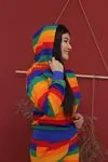 RENKTE DESENLİ KAPŞONLU SWEAT