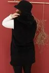 RENKTE GENİŞ KESİM SİYAH PELUŞ YELEK