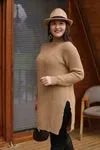 RENKTE BALIKÇI YAKA YAN YIRTMAÇLI TABA KALIN YÜNLÜ KAZAK&TUNİK