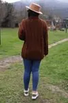 RENKTE KAHVERENGİ KAZAK