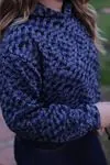 RENKTE PETEK DESENLİ KAPŞONLU SWEAT