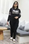 RENKTE ORTA PARLAK GÜMÜŞ DETAY SİYAH EŞOFMAN TAKIMI