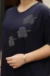 RENKTE TAŞLI YAPRAK DETAYLI BLUZ