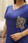 RENKTE BASKILI LEOPAR CEPLİ SAKS MAVİ BLUZ