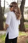 RENKTE YUVARLAK YAKA ÇİZGİLİ BEYAZ TSHİRT