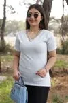 RENKTE V YAKA AÇIK MAVİ TSHİRT