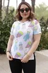 RENKTE V YAKA DESENLİ TSHİRT
