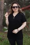 RENKTE GENİŞ KESİM FERMUARLI SİYAH T-SHİRT