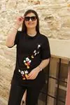 RENKTE CEBİ MICKEY BASKILI SİYAH T-SHİRT