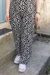 RENKTE GENİŞ KESİM DESENLİ HELEN TAKIM