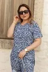 RENKTE GENİŞ KESİM DESENLİ TAKIM