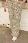 RENKTE GENİŞ KESİM DESENLİ TAKIM