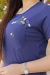 RENKTE CEP ÇİÇEKLİ NAKIŞLI LACİVERT BLUZ