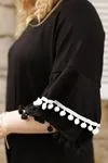 RENKTE VOLANLI SİYAH ELBİSE