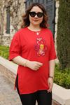 RENKTE KEDİ NAKIŞLI DUBLE KOL KIRMIZI T-SHİRT