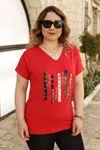 RENKTE PUL ARASI YAZILI KIRMIZI BLUZ