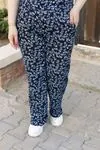 RENKTE GENİŞ KESİM DESENLİ HELEN TAKIM
