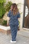 RENKTE GENİŞ KESİM DESENLİ HELEN TAKIM