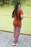 RENKTE KAŞKORSE DESENLİ ESNEK TAKIM