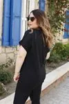 RENKTE GENİŞ KESİM BARKOD DESENLİ SİYAH TSHİRT