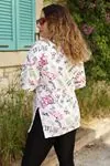 RENKTE PAMUKLU DESENLİ TSHİRT