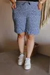RENKTE DESENLİ DOKUMA ŞORT