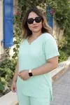 RENKTE GENİŞ KESİM KISA KOLLU YEŞİL TAKIM
