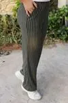 RENKTE ÜST BEYAZ ALT DESENLİ ESNEK TAKIM