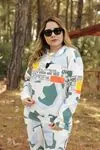 RENKTE ORTASI GAZETE BASKILI DESENLİ TAKIM