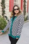 RENKTE DAMA DESENLİ DÜĞMELİ YEŞİL HIRKA