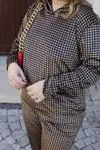 RENKTE KADİFE DESENLİ ALT ÜST TAKIM