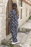 RENKTE GENİŞ KESİM DİRSEK KOL DESENLİ TAKIM