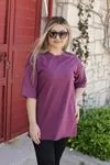 RENKTE GENİŞ KESİM KÜÇÜK YAZILI BASİC BORDO TSHİRT