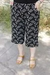 RENKTE KAŞKORSE BATTAL ESNEK DESENLİ KAPRİ