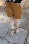 RENKTE ESNEK ŞORTLU TABA TAKIM