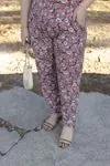 RENKTE GENİŞ KESİM DESENLİ TAKIM