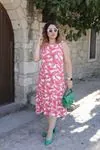 RENKTE KALIN ASKILI DESENLİ ELBİSE