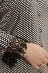 RENKTE GENİŞ KESİM KOLU DANTELLİ DESENLİ GÖMLEK&BLUZ