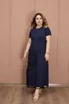 RENKTE GENİŞ KESİM PÜSKÜL DETAYLI LACİVERT ELBİSE