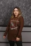 RENKTE GENİŞ KESİM BASKILI KAHVERENGİ BLUZ